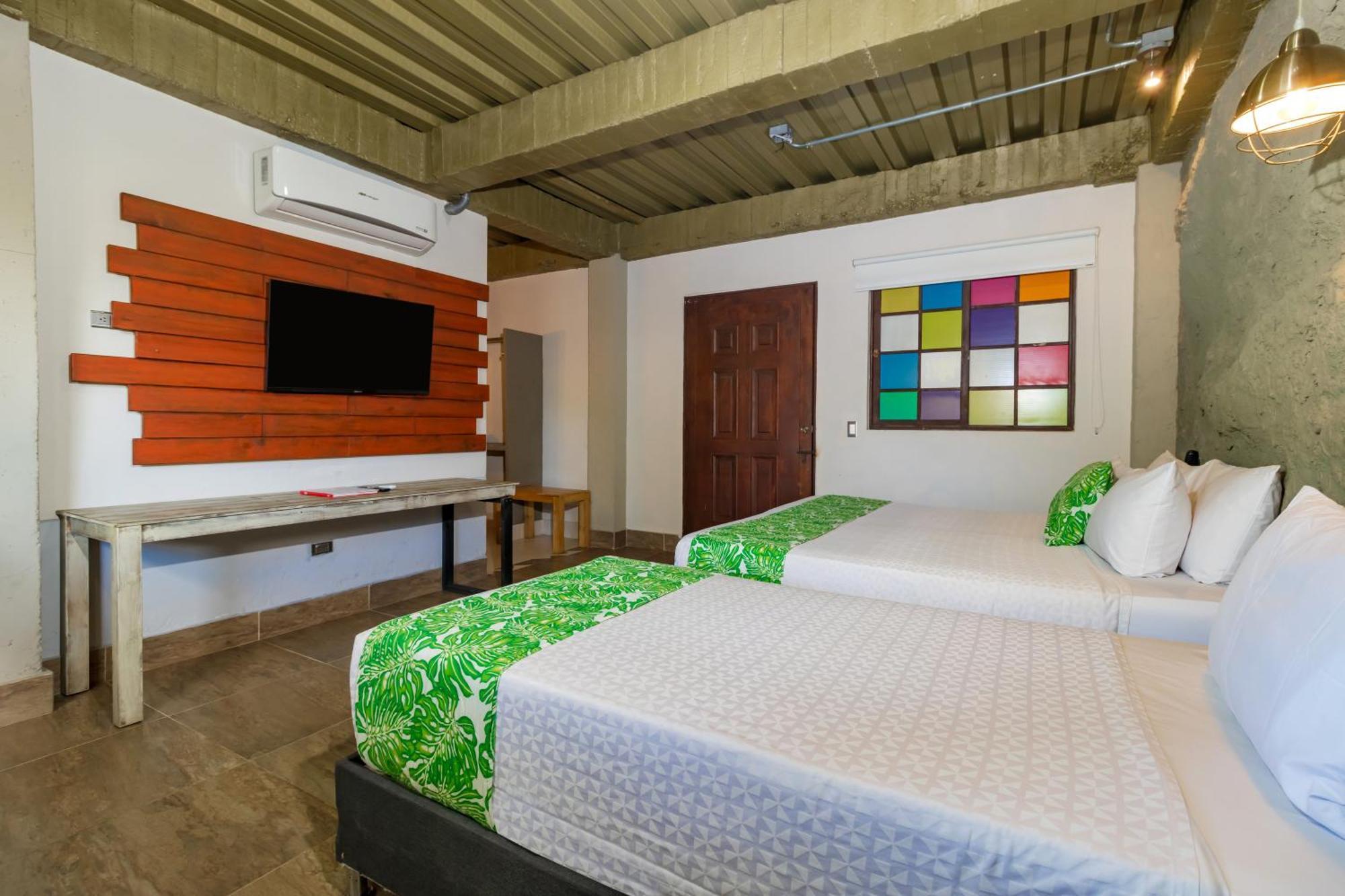 Nq Hotel Orinoquia Granja Campo Alegre Buitenkant foto