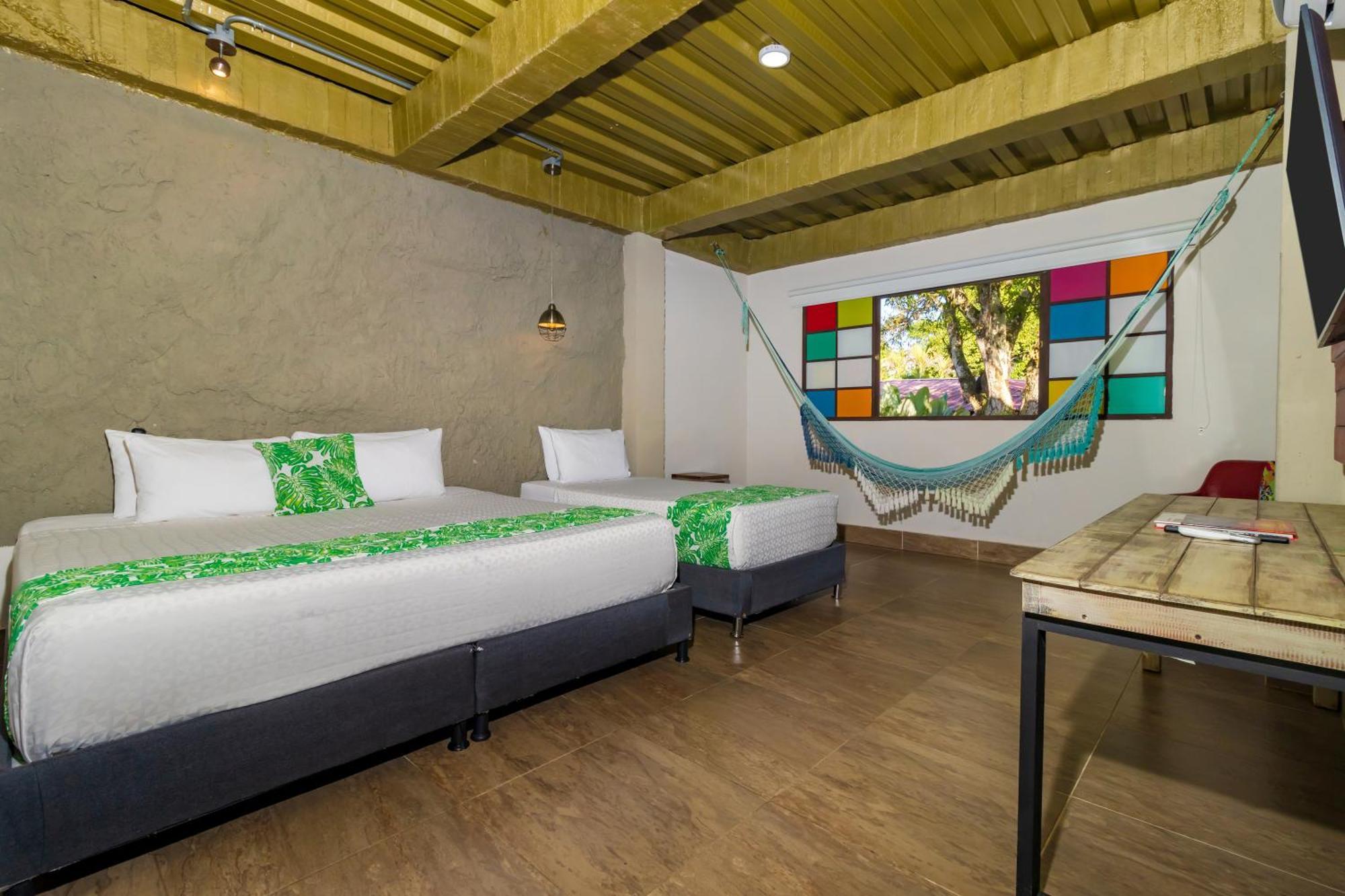 Nq Hotel Orinoquia Granja Campo Alegre Buitenkant foto